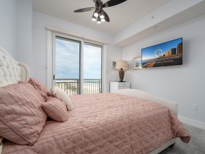 gateway713-21b-bedroom-3.jpg