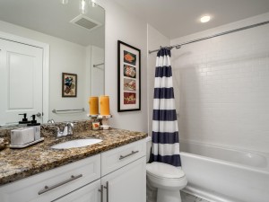 gateway713-24-bath-3.jpg
