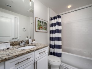 gateway713-30-bath-2.jpg