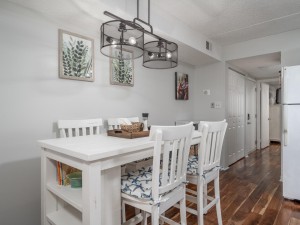 pontevista309-15-dining-area.jpg