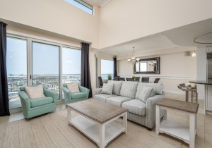gateway1704-10-living-area.jpg