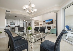 gateway1704-12-dining-area.jpg