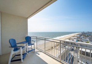 gateway1704-14-balcony-view-of-the-ocean.jpg