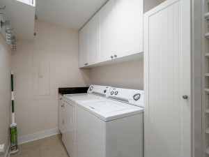 gateway1704-19-laundry.jpg