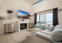 gateway1704-5-living-area.jpg