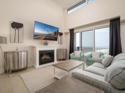 Gateway Grand 1704 Penthouse (Side)