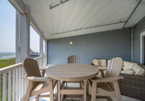 theview302-13-balcony.jpg