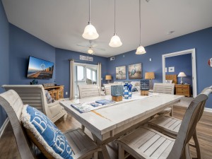 theview302-20-dining-area.jpg