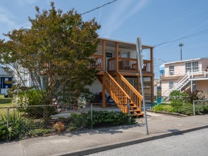 stanley4-1-exterior.jpg