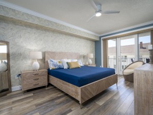 southbeach405-15-primary-bedroom.jpg