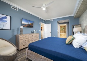southbeach405-17-primary-bedroom.jpg