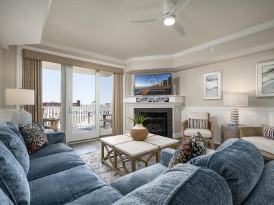 southbeach405-8-living-area.jpg