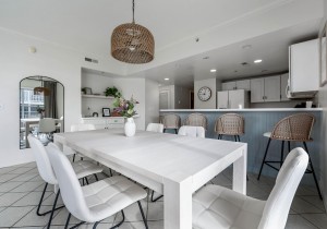 aventura106-19-dining-area.jpg