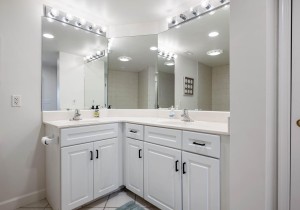 aventura106-24-primary-bedroom.jpg