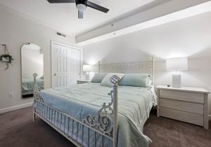aventura106-26-bedroom-2.jpg