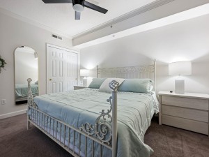 aventura106-26-bedroom-2.jpg
