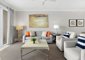 5-living-area-mini.jpg