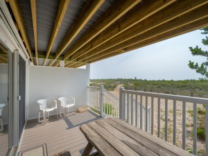 beachwalk4-20-lower-deck.jpg
