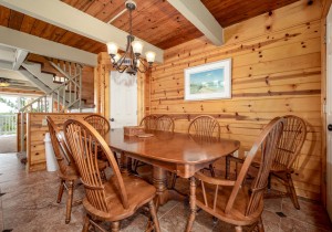 beachwalk4-26-dining-area.jpg