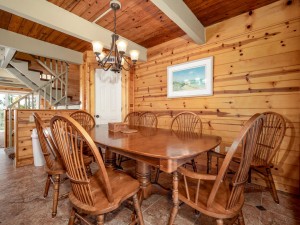 beachwalk4-26-dining-area.jpg