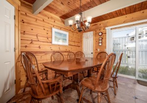 beachwalk4-27-dining-area.jpg