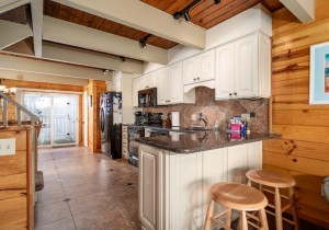 beachwalk4-28-kitchen.jpg