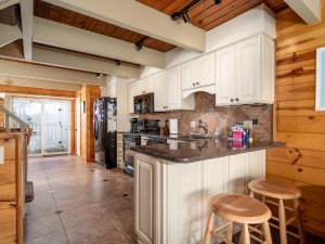 beachwalk4-28-kitchen.jpg