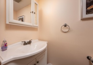 beachwalk4-40-half-bath.jpg