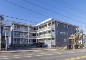 harborbreeze49-11exterior.jpg