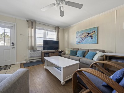harborbreeze56-1-living-area.jpg