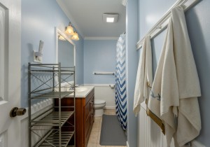 harourbreeze56-9-bath.jpg
