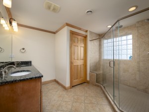 carlye403-30-bath-3.jpg