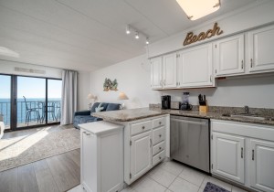 marigotbeach1005-11-kitchen.jpg