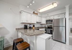 marigotbeach1005-13-kitchen.jpg