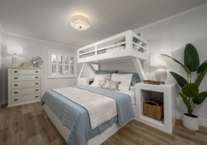 sunrisesea207-24-primary-bath.jpg