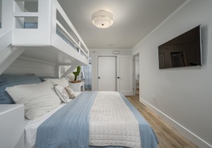 sunrisesea207-25-primary-bedroom.jpg