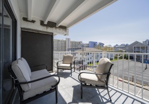 sunrisesea207-6-balcony.jpg