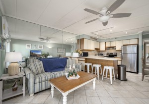 sandpiperdunes207-13-living.jpg