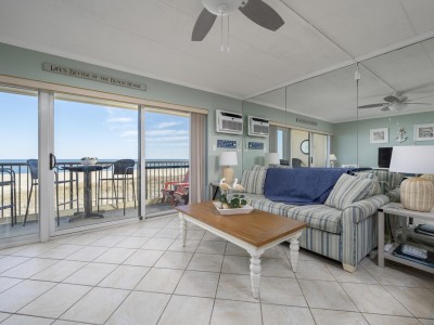 sandpiperdunes207-6-living-area.jpg
