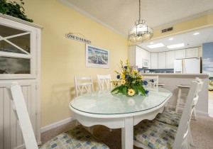 oceandunes402-13-dining.jpg