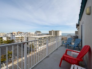 oceandunes402-5-balcony.jpg