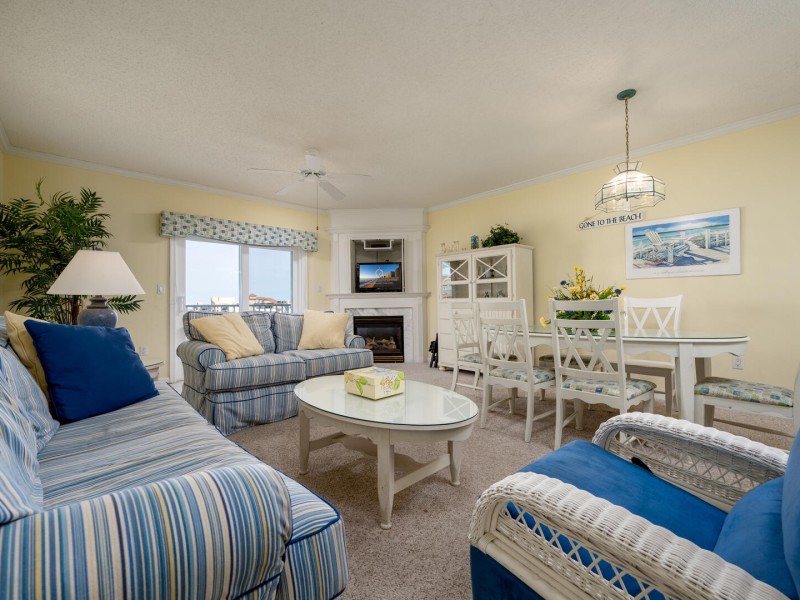 oceandunes402-7-living-area.jpg