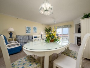 oceandunes402-9-dining-area.jpg