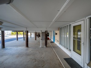 beachcolony4-14-parking.jpg