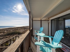 beachcolony4-22-2nd-level-deck.jpg