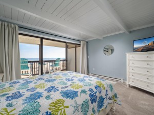 beachcolony4-38-primary-bedrm.jpg