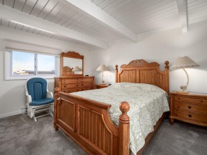 beachcolony4-47-bedroom-upper-level.jpg