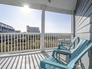 theview202-2-balcony.jpg