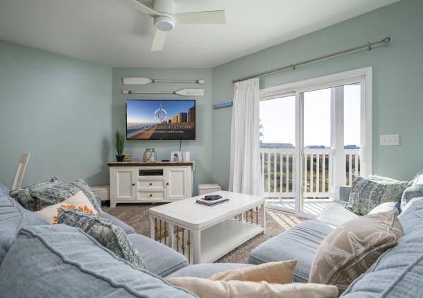 theview202-9-living-area.jpg