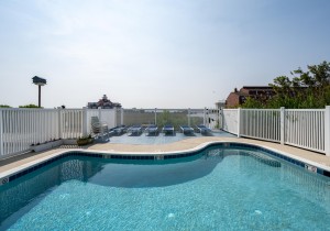 theview302-2-pool.jpg